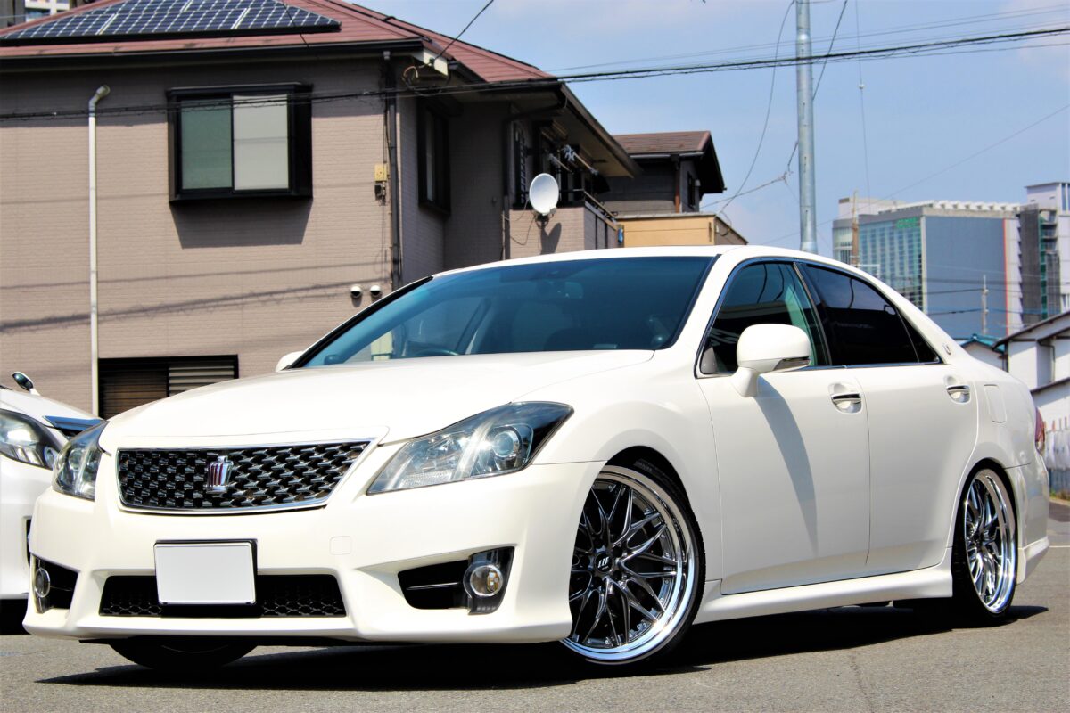 200クラウンに深リム！WORKシュバートクヴェル 20インチ装着