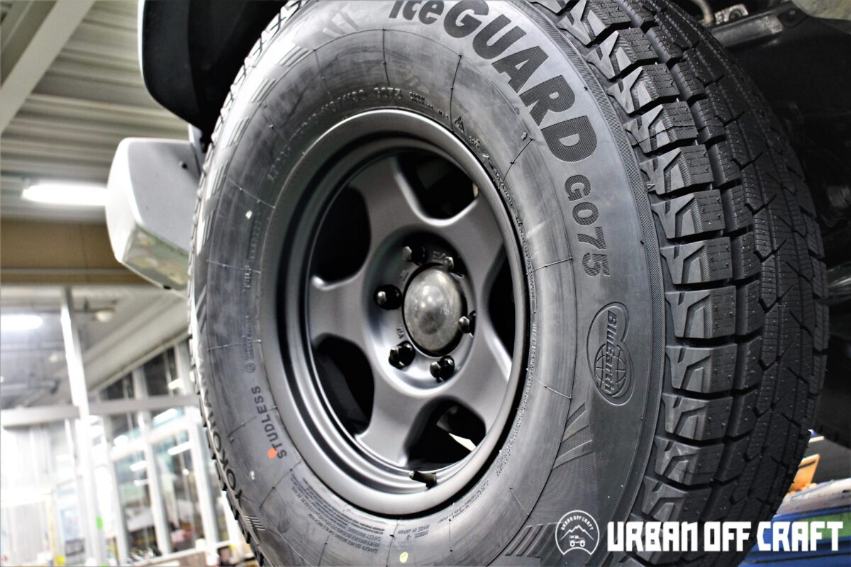 TOYOTA:FJ クルーザー】スタッドレスでも意識するのはタイヤの厚み(笑