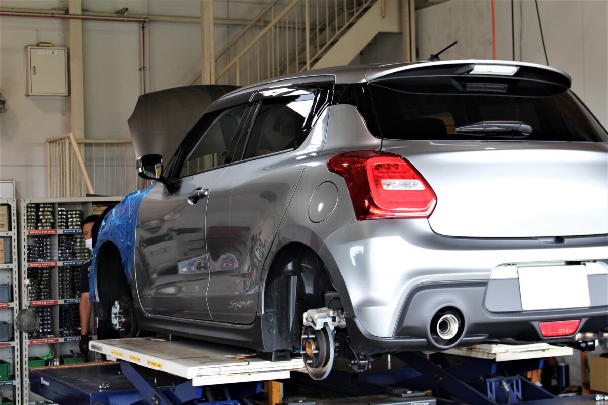 SWK=スズキ ワークス 久留米。ZC33S スイフトスポーツ用 ローダウン