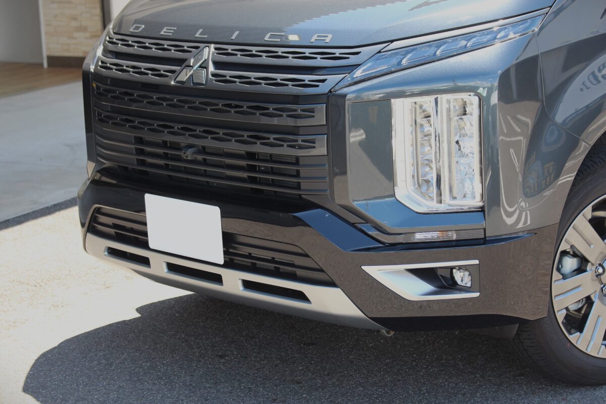 デリカD5】オートフラッグス GOQBUTO RⅢを装着！！！ | URBAN OFF