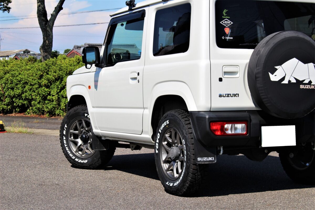 JB64 ジムニーのタイヤ交換。185/85R16 オープンカントリーR/T