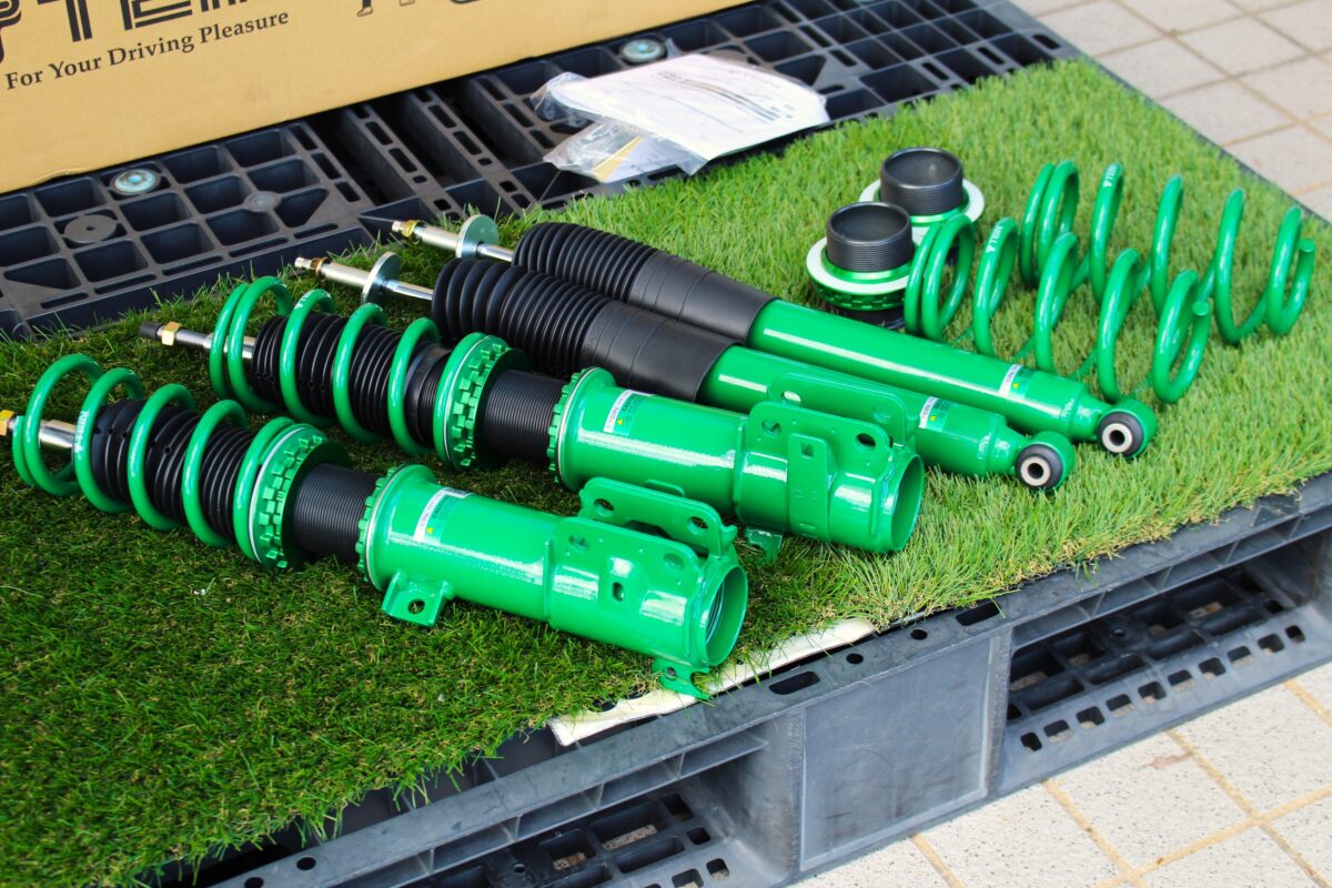 4WD JF4 N-BOXを下げましょう。TEIN FLEX-Z でローダウン。腰高感解消