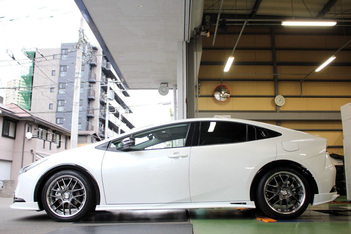 60系プリウスにWORKランベック LM7 19インチを装着！ | 相模原店