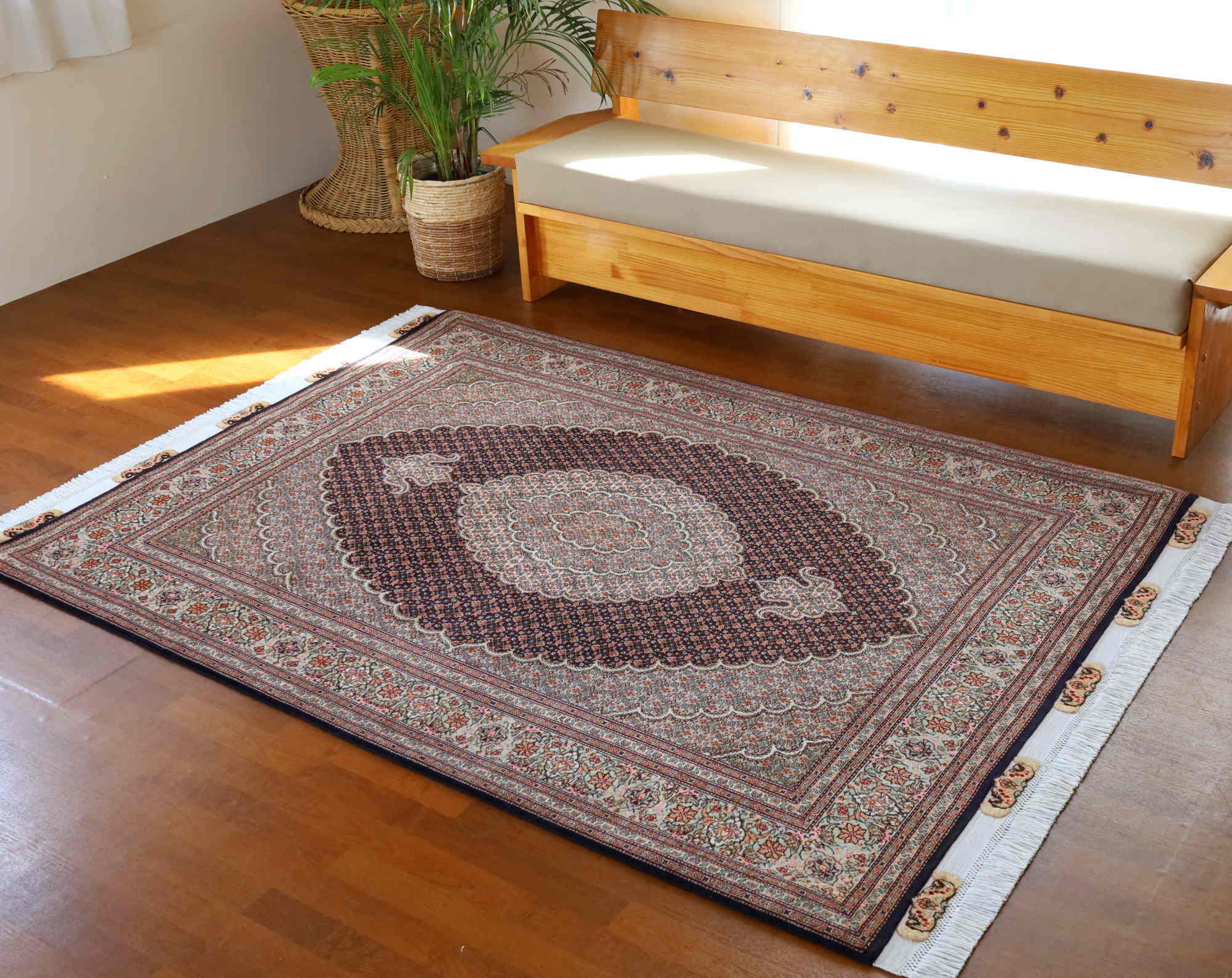 インド 緞通 手織絨毯 タブリーズ マヒ ウール プレーベル ペルシャ