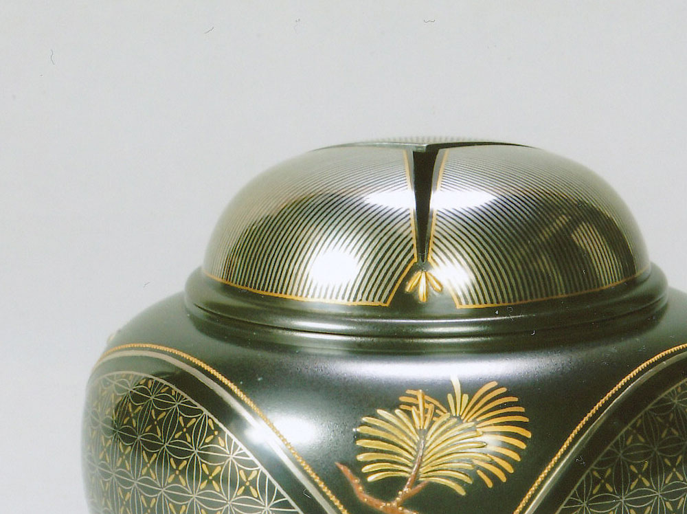 高岡銅器 鳥田稔弘 色絵象嵌香炉 「松竹梅」 - CRAFTS DESIGN