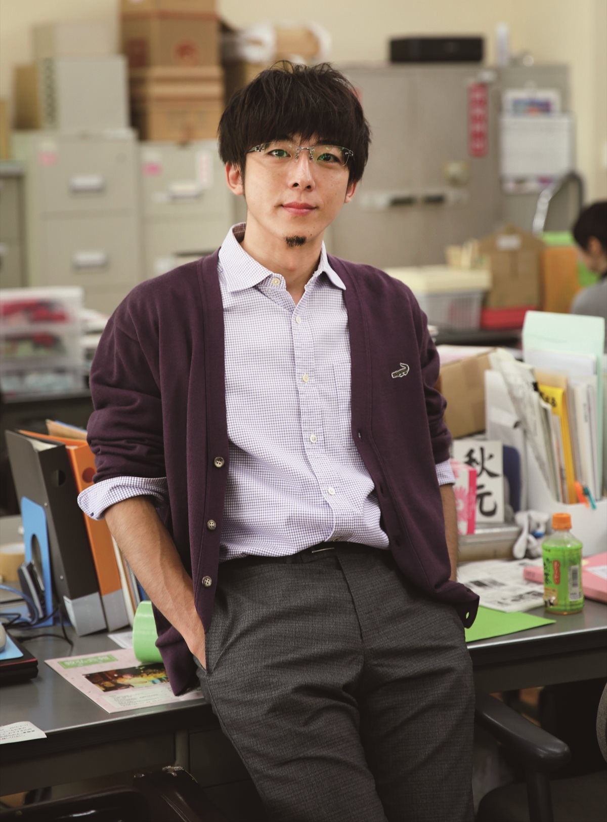 高橋一生、理想の先生間違いなし!?“林田先生”優しく微笑むビジュアル