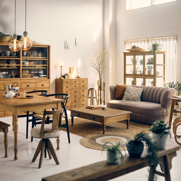 KNOT ANTIQUES - 個性豊かなヴィンテージスタイル｜CRUSH CRASH