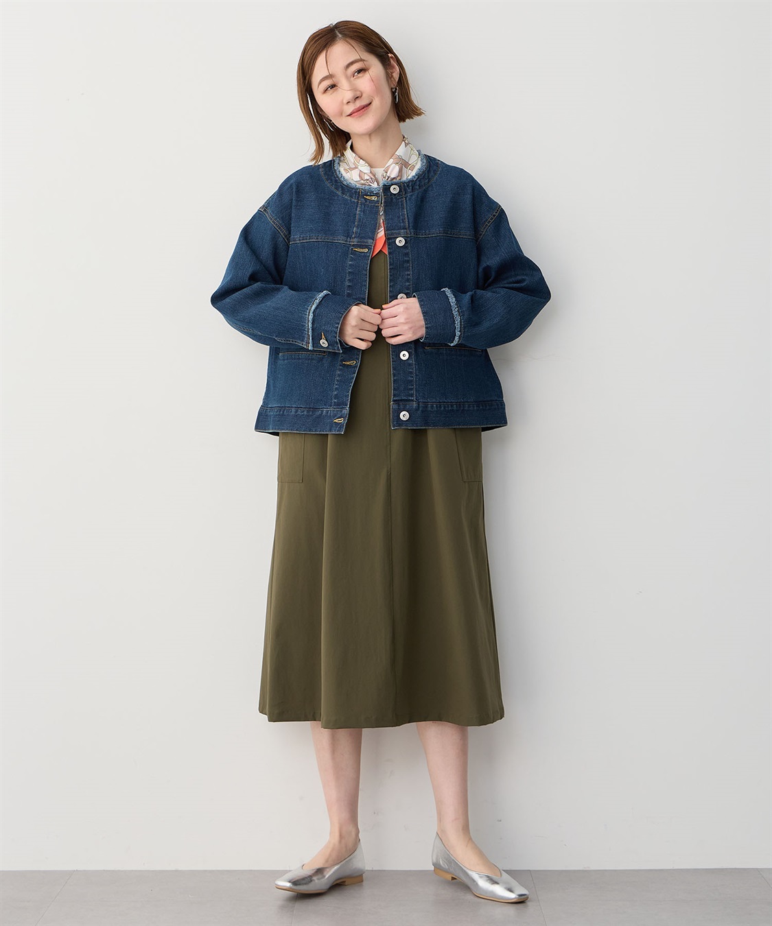 ノーカラーデニムジャケット Petit Honfleur｜クロスプラス公式通販サイト