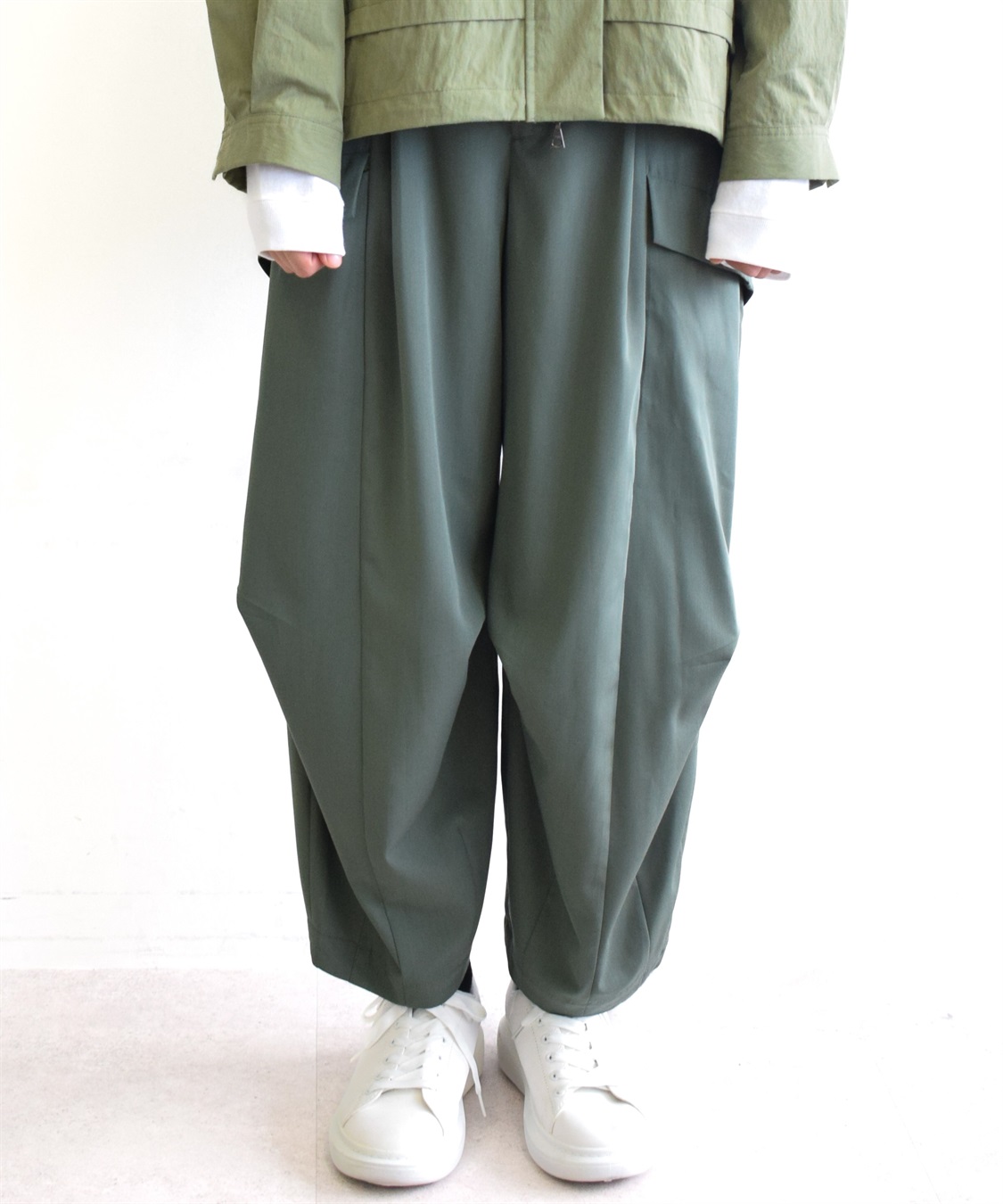 膝タックパンツ ATSURO TAYAMA｜クロスプラス公式通販サイト