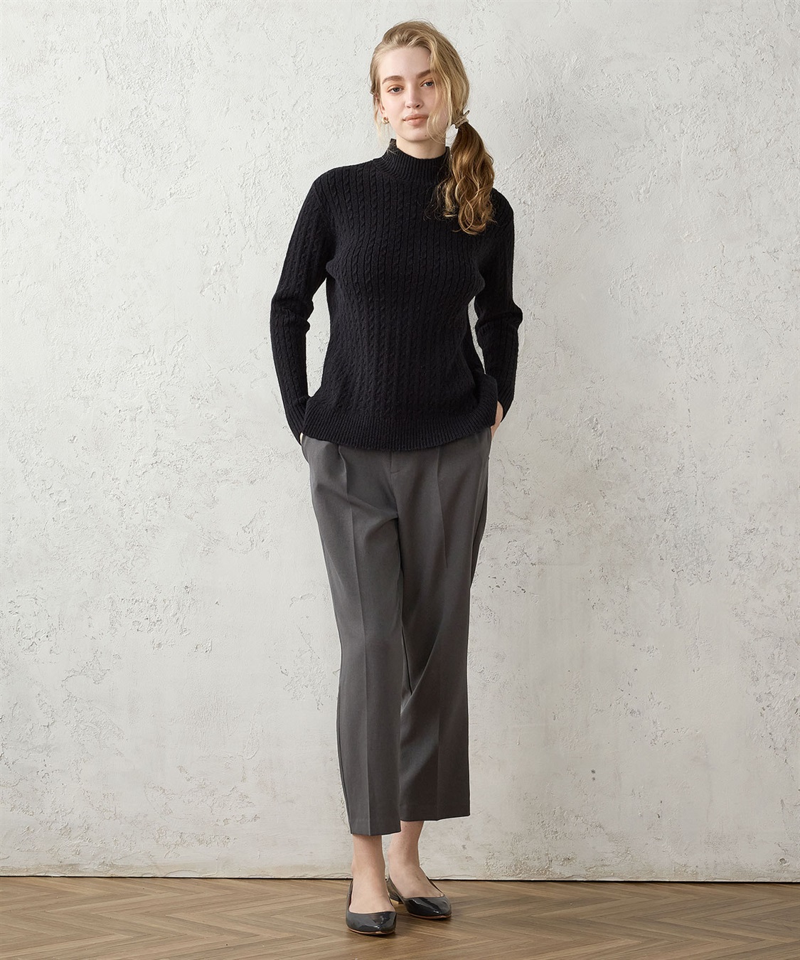 ケーブルニット ハイネックプルオーバー LE SOUK HOLIDAY｜クロス