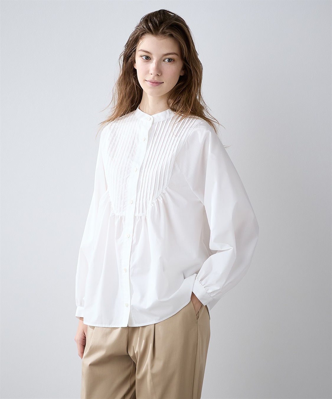 スタンドネック ピンタックブラウス LE SOUK HOLIDAY｜クロスプラス