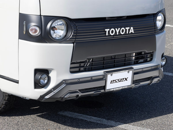 遂にハイエースワイド用のバンパーガード受注開始！4型、5型、6型