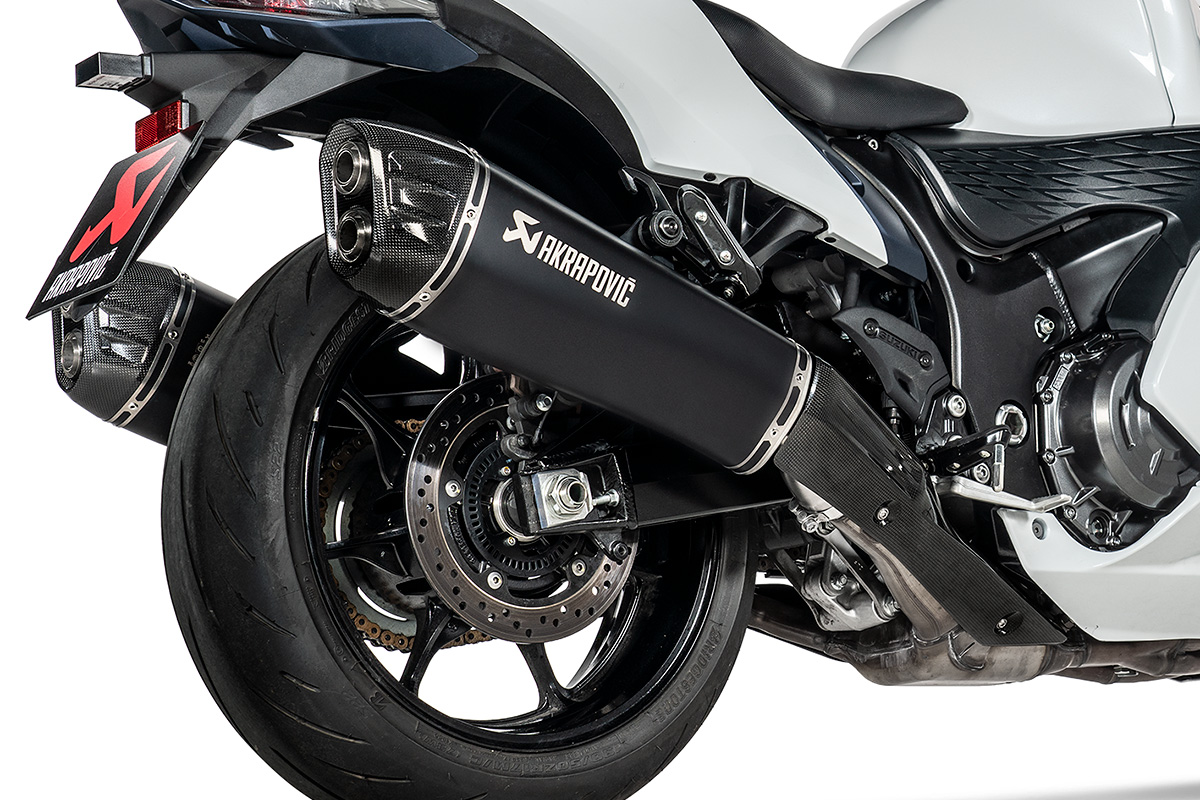 SUZUKIの新型Hayabusaに適合のアクラポビッチマフラー2種をご紹介