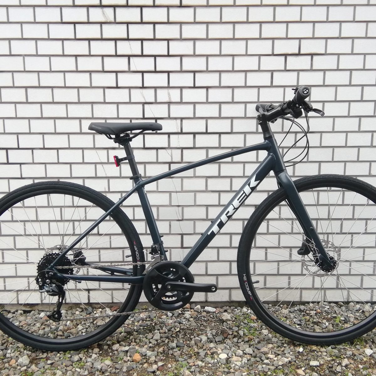 トレック FX 2 Disc/Satin Nautical Navyが入荷! | サイクルローマン富山