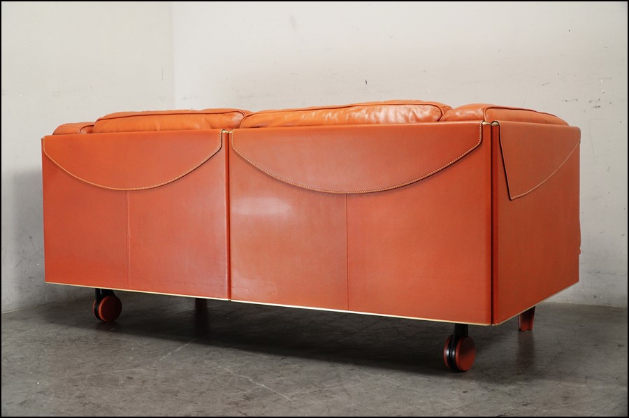 Poltrona Frau(ポルトローナ・フラウ) TWICE(トゥワイス) 2人掛け