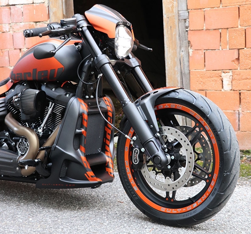 RACING ラジエーターカバー - CULT-WERK | アンバーピース