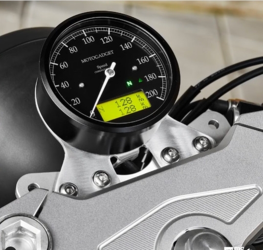 MOTOSCOPE CHRONOCLASSIC スピードメーター 200km/h - motogadget