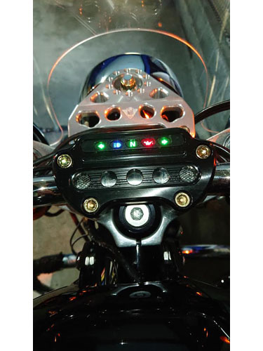 JOKER MACHINE スポーツスター＆ダイナ インジケータハンドルクランプ