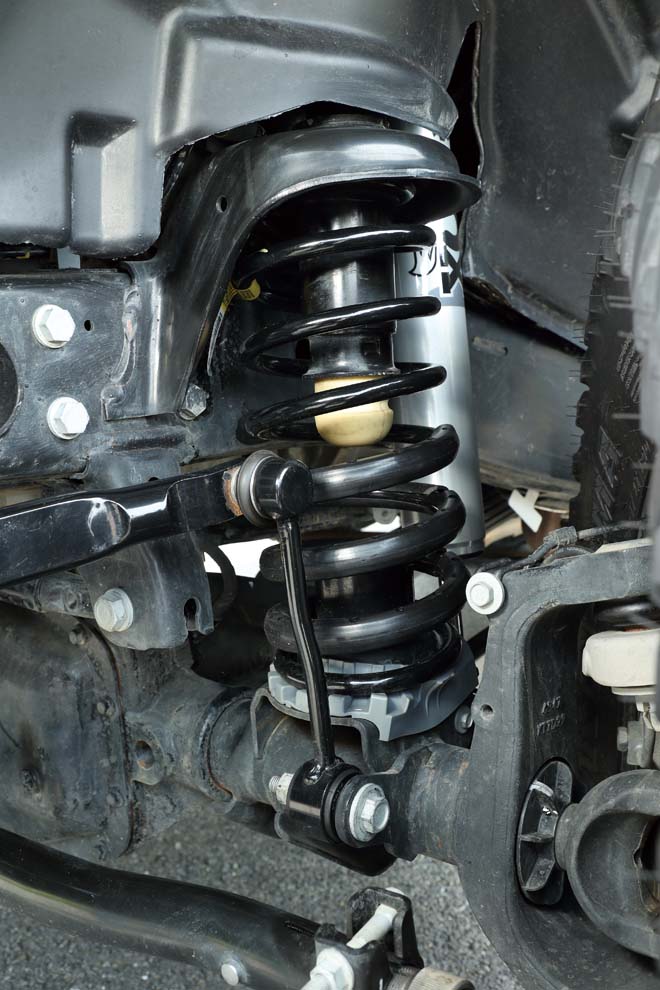 サスペンション交換により、JLルビコンのさらなる走破性アップを実現！