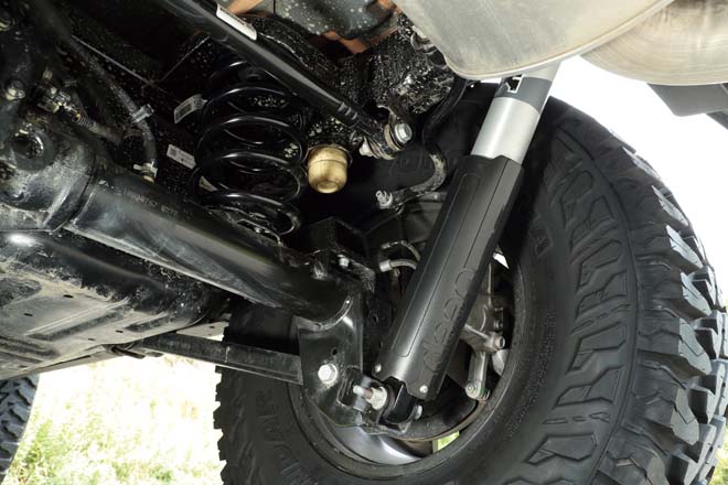 サスペンション交換により、JLルビコンのさらなる走破性アップを実現！