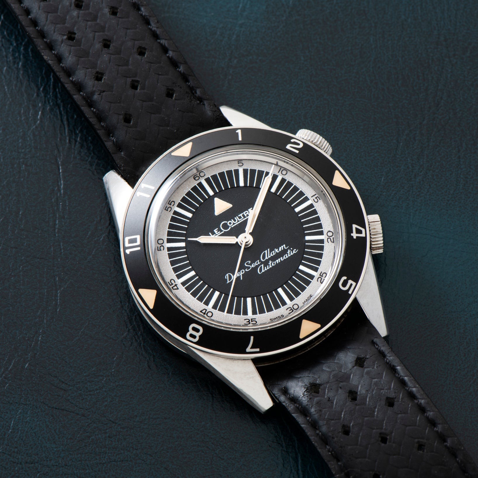 Jaeger-LeCoultre Memovox Tribute To Deep Sea Alarm – Analog:Shift