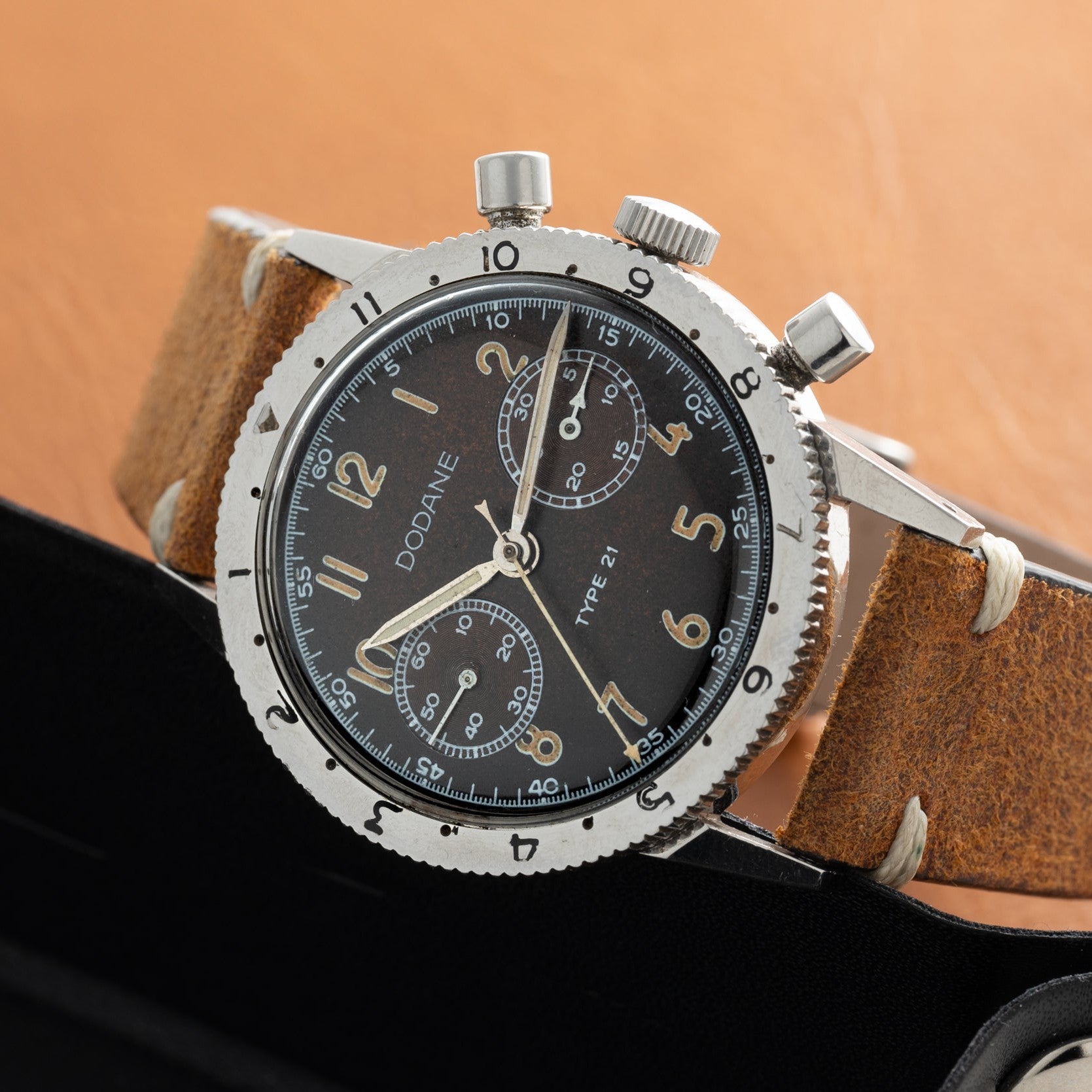 Dodane Type 21 Chronograph 'Tropical' – Analog:Shift
