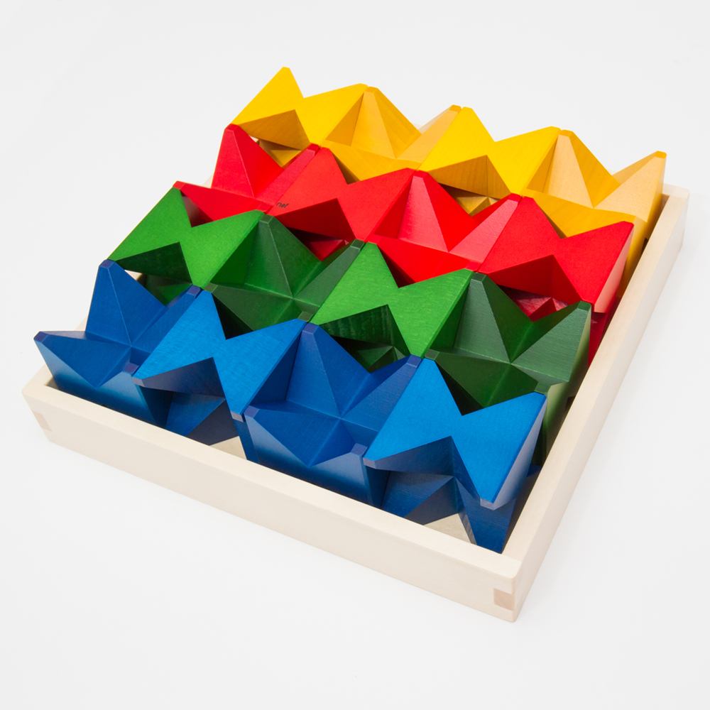 か*ゅ様 Naef Spiel 9401 知育玩具 16ピース Naef Spiel ネフ スピール