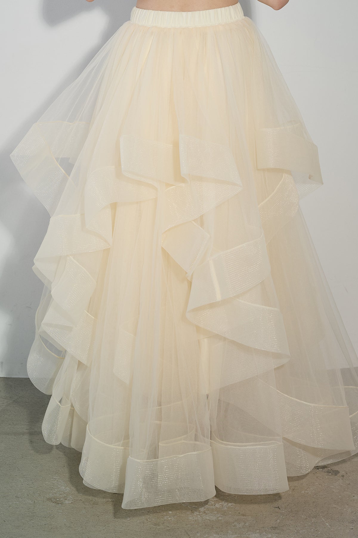 AUBREY】ボリュームフリルチュールスカート – ANDREA&Co.