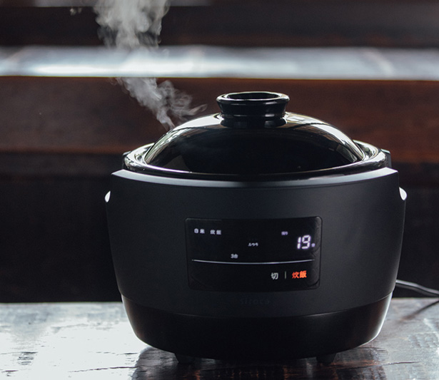 直火の味がそのまま電気に！唯一の土鍋炊飯器「かまどさん電気」が