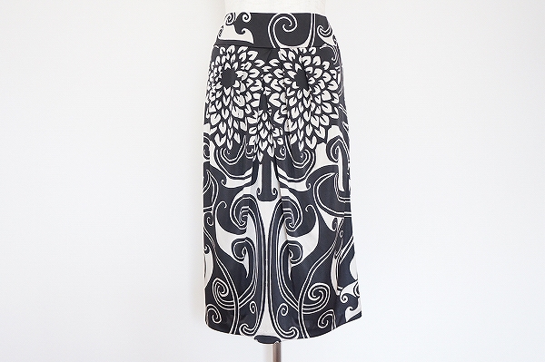 ヴィヴィアンタムの買取なら【アクイール】