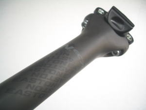 アクオード＆ジャンキー シートポスト EASTON