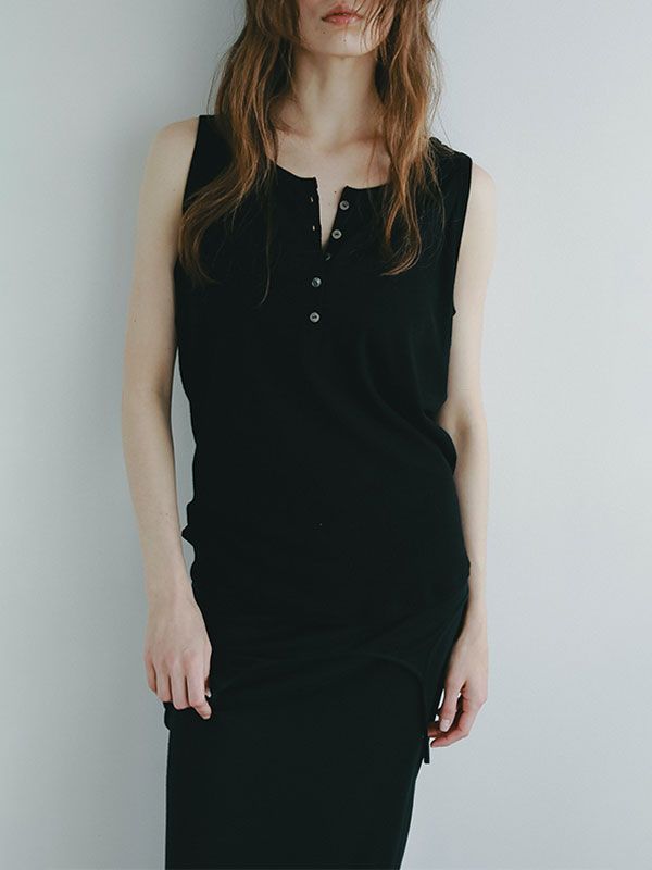 ETRE TOKYO - ヘンリーネックエアリータンクトップ BLACK | ADDICT WEB