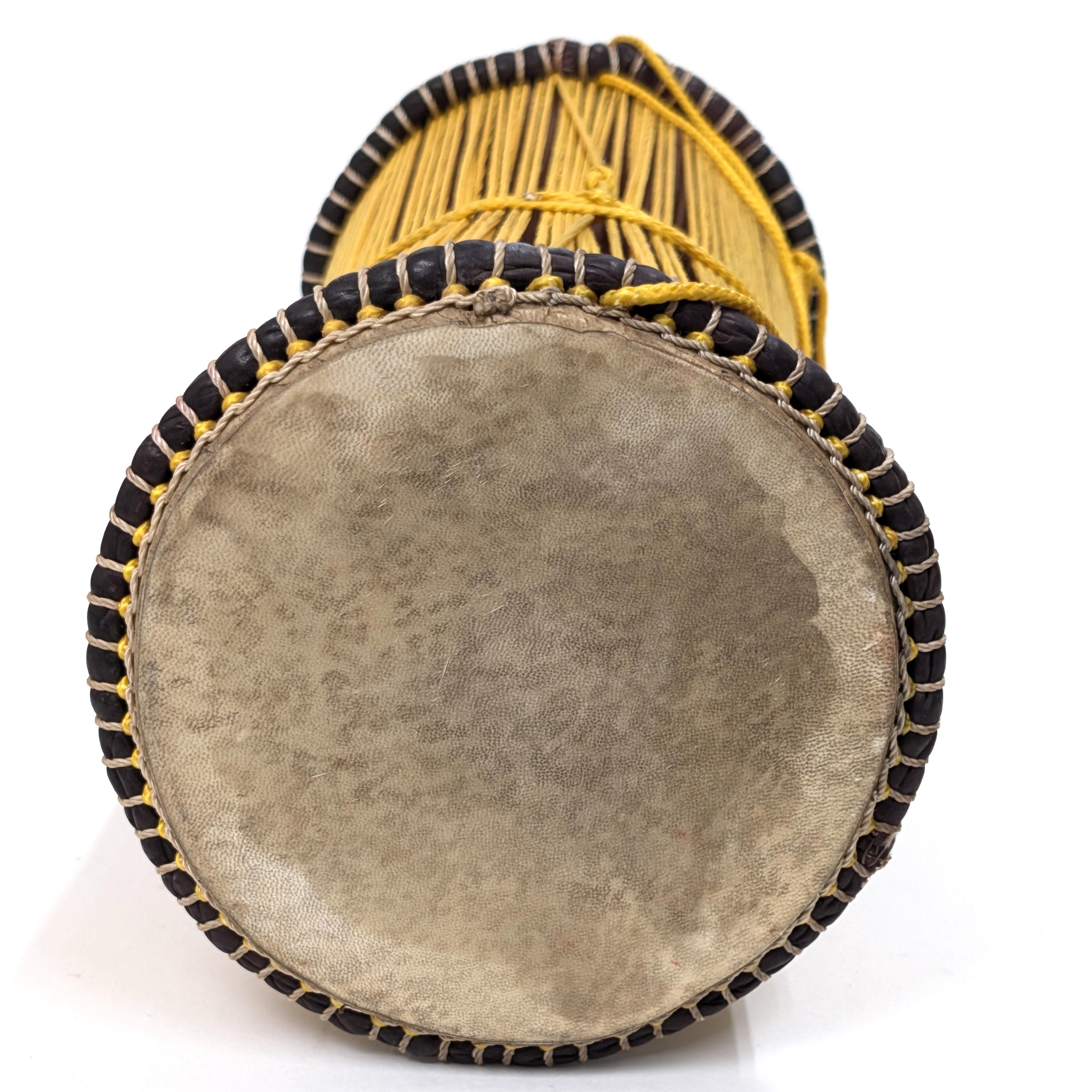 トーキングドラム タマン タムタム アフリカ民族楽器 （r114-27