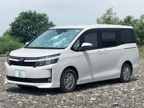 マルチシェード|アイズの高断熱サンシェード|VOXY 80系|株式会社アイズ