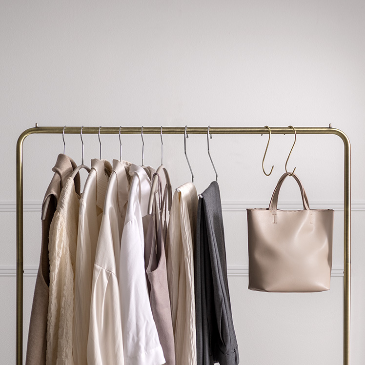 真鍮風ハンガーラック MYRE(マイア) 90cm幅 | 家具・インテリア通販