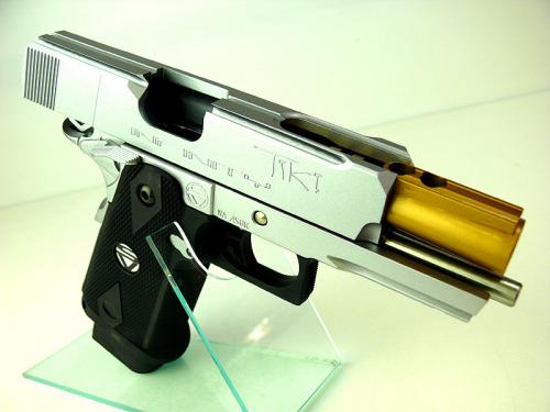 WA SVインフィニティ Tiki 限定カスタム ガスブロ ガバメント 動作品