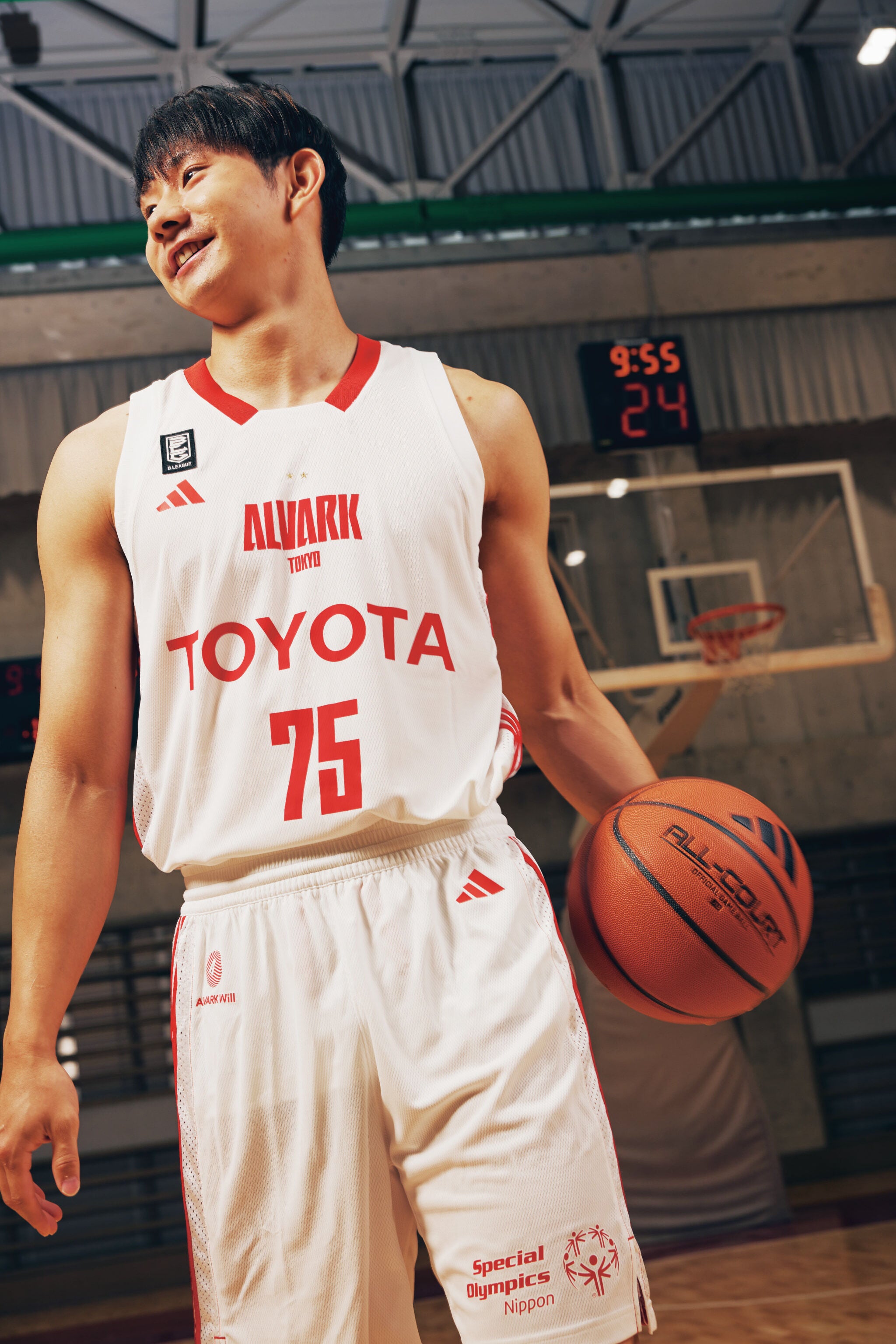 2023-24シーズン ユニフォームデザイン決定のお知らせ | アルバルク東京