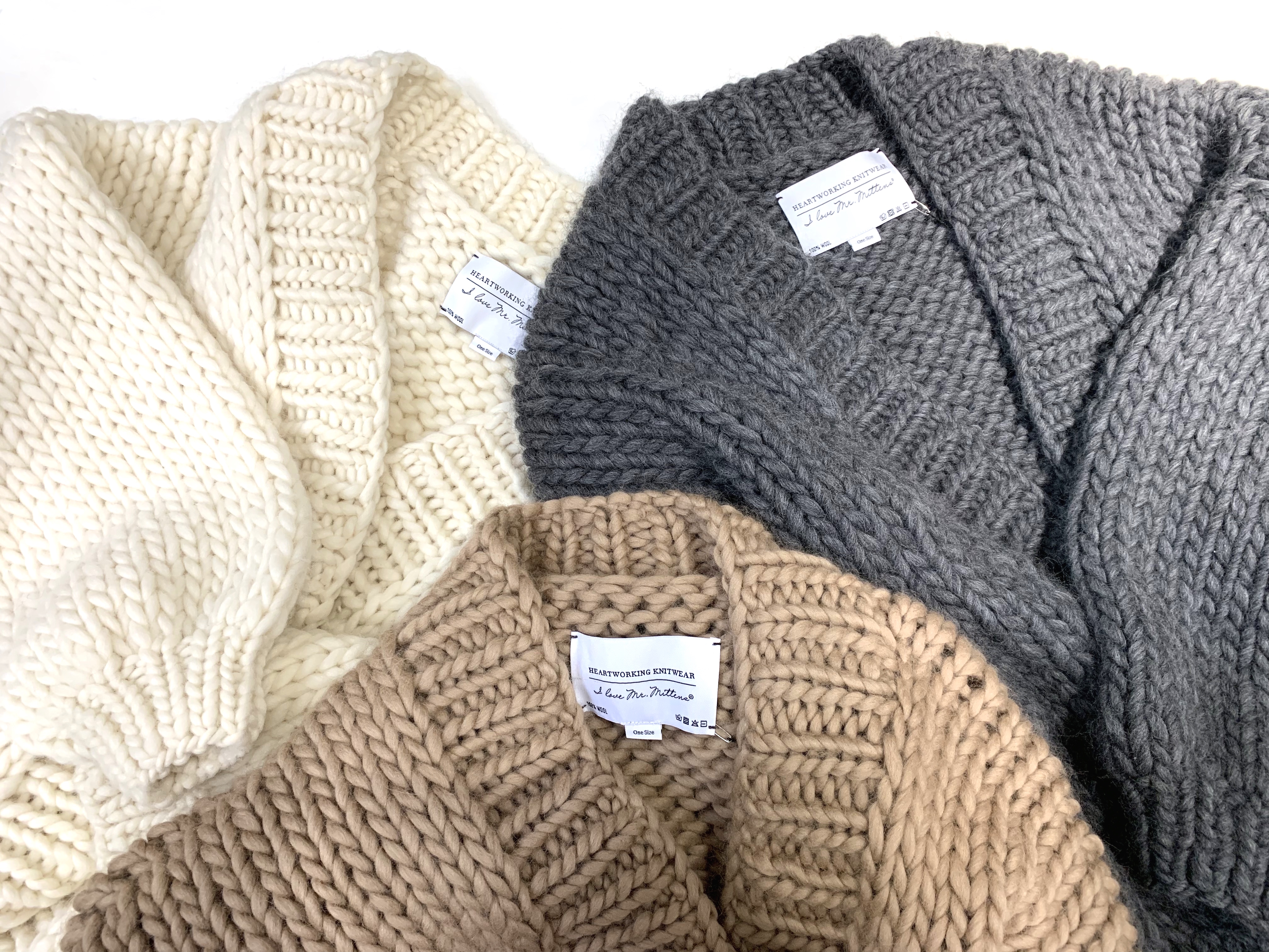 I love Mr.Mittens | NEWS | ARTWORK