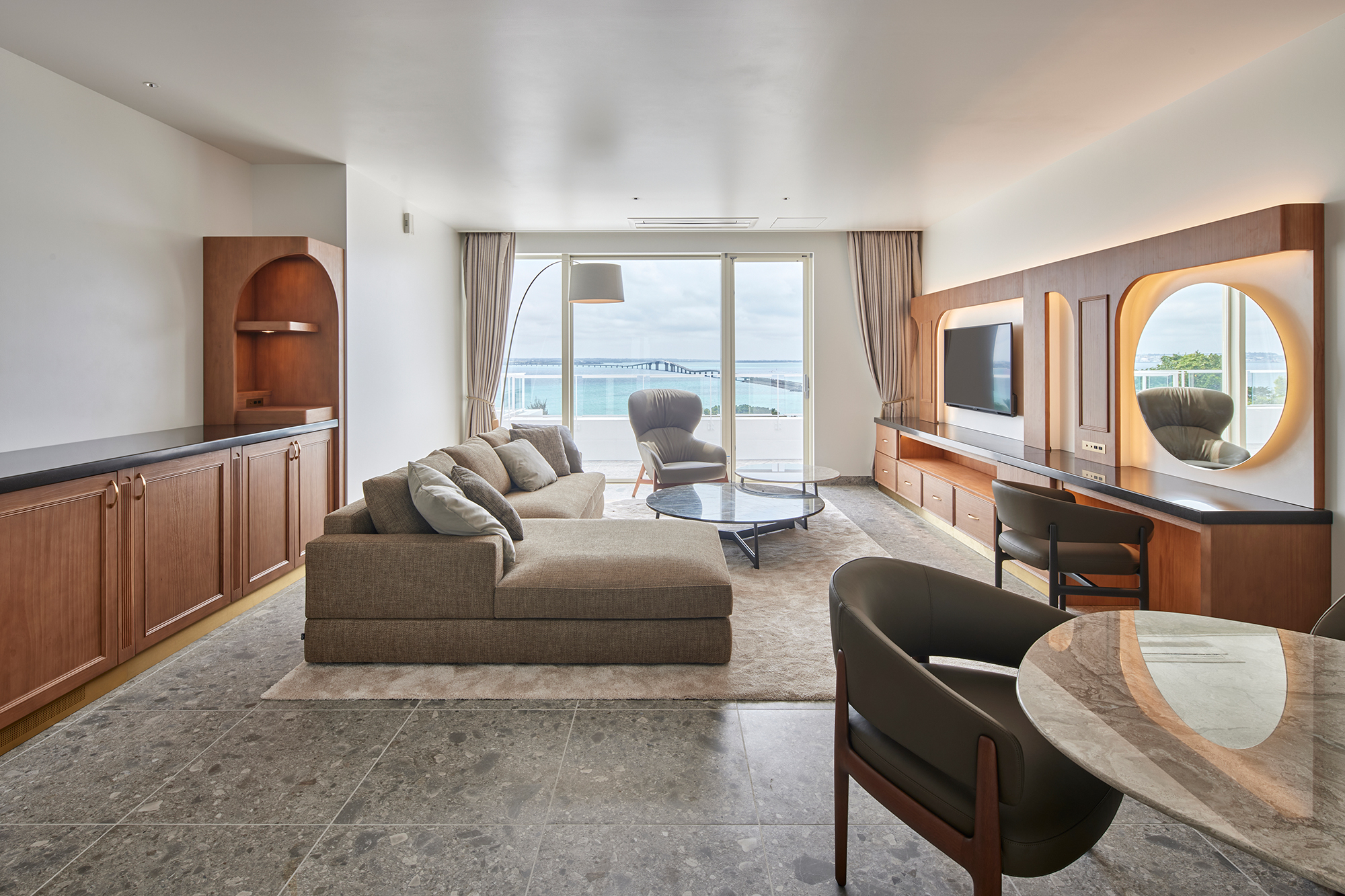 宮古島 サントリーニホテル＆ヴィラはarflex（アルフレックス ジャパン