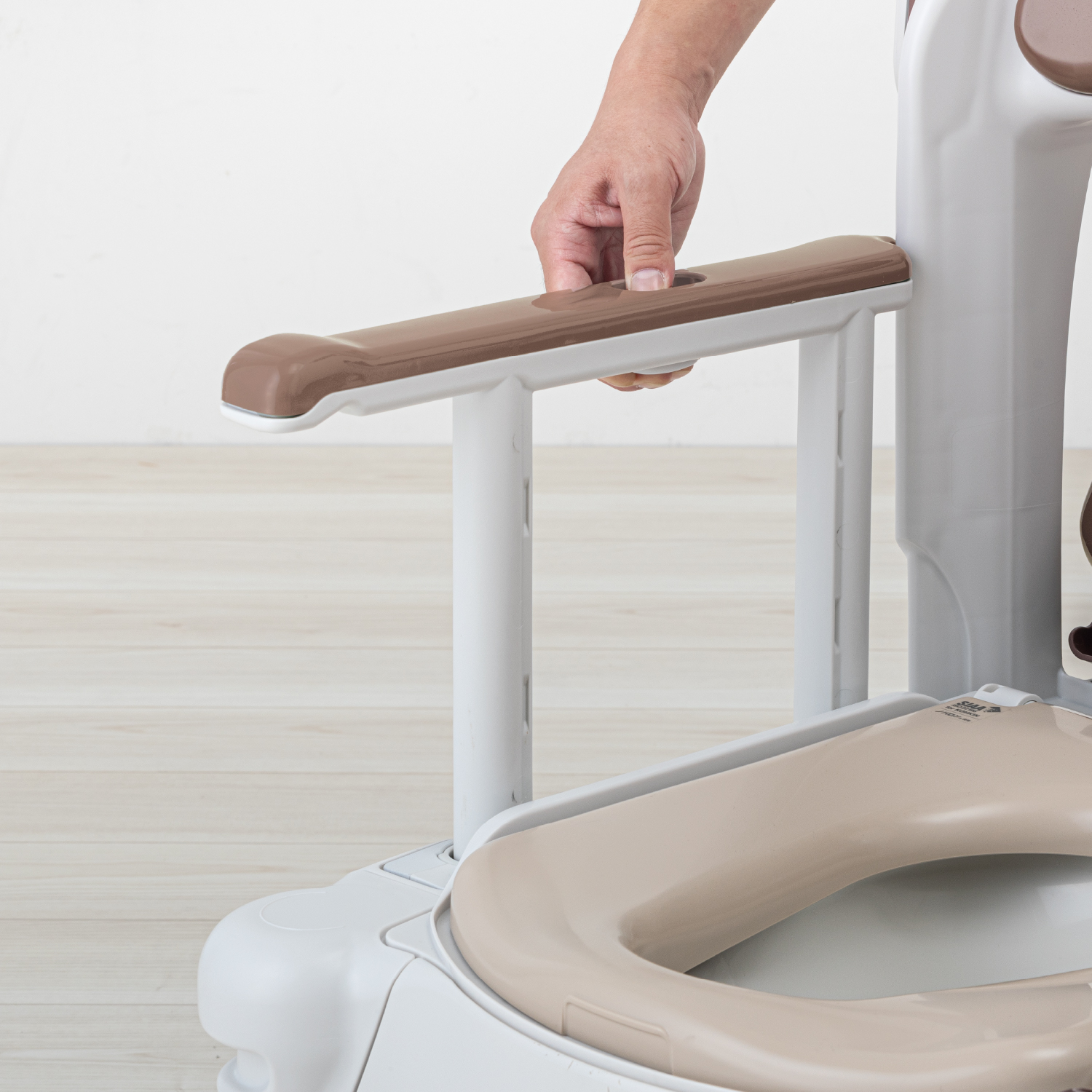 ポータブルトイレ FX-30 ”らくゾウくん” | 【安寿】の介護用品