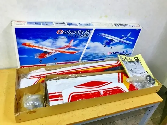 東京都 大田区にて KYOSHO 京商 ラジコン 飛行機 calmato 25 TRAINER