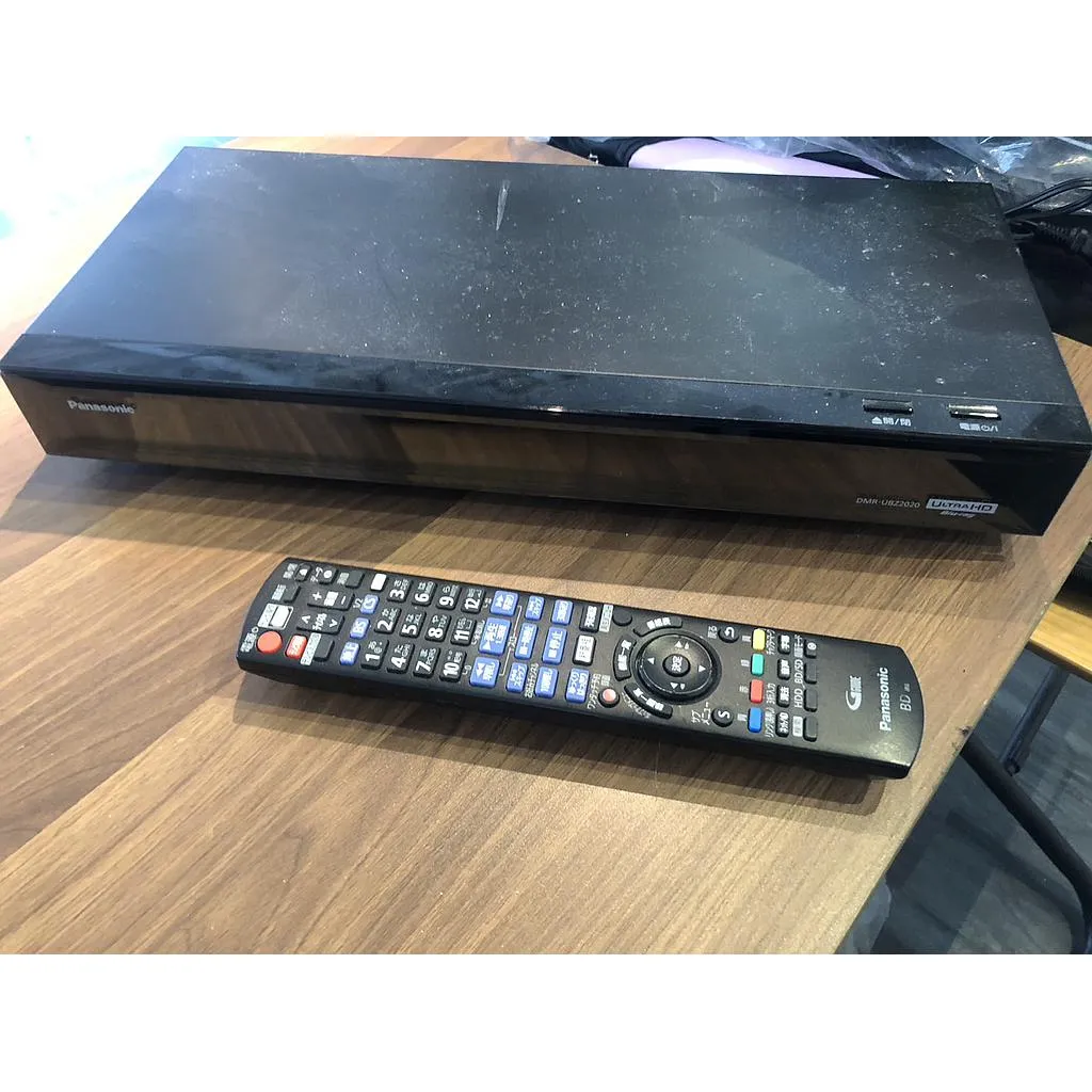 東京都 世田谷区にて ブルーレイレコーダー パナソニック DMR-UBZ2020