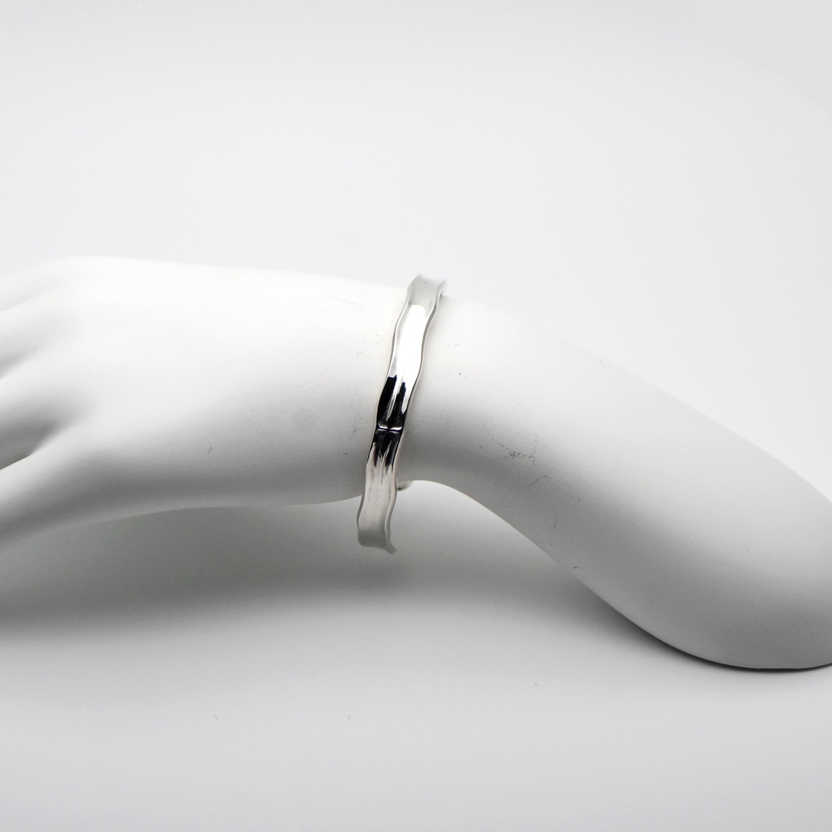 クロス デザイン シルバー925 バングル【cooldust | クールダスト