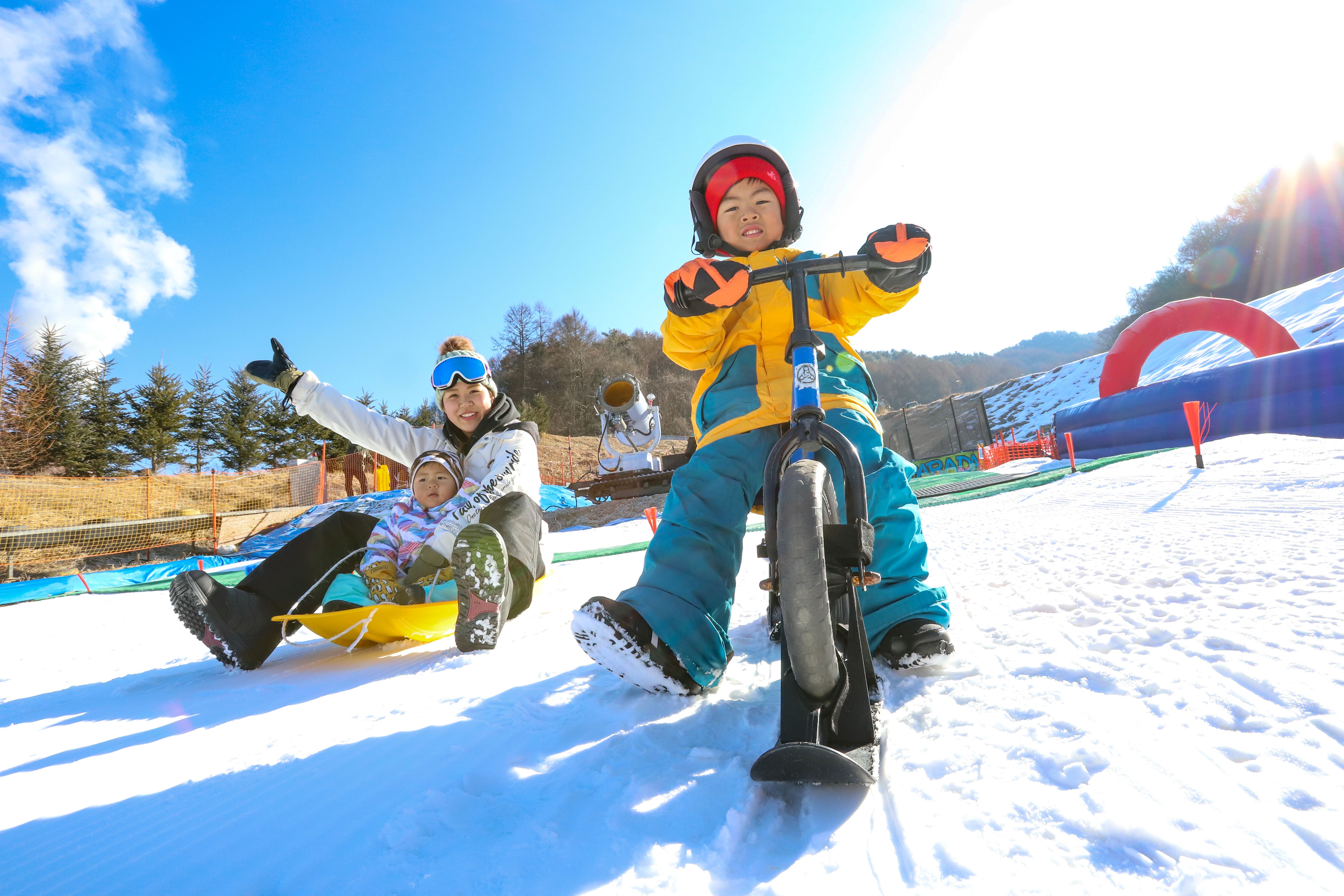 佐久スキーガーデン パラダ、キッズランド利用者5,000人突破 三連休は