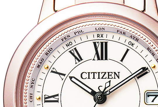 シチズン クロスシー』ブランド誕生20周年記念 新色「サクラピンク」と