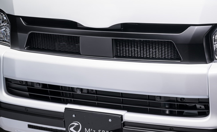 ハイエース4型以降(ワイドボディ)用フロントグリル エクスクルーシブ