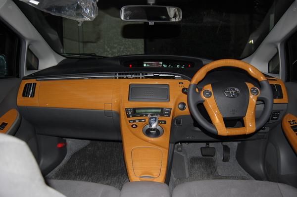 プリウス30系用パネルセット REVIER(レヴィーア)｜PRIUS Online