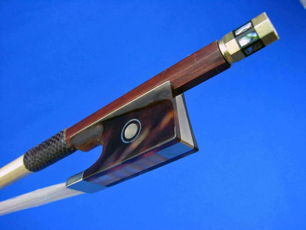 バイオリン弓 鼈甲フロッグ 4/4 毛替え済み バイオリン弓 鼈甲フロッグ