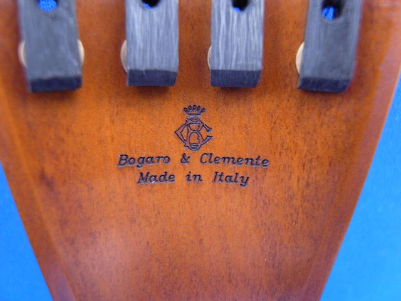 ボガーロ＆クレメンテ製アジャスター組込チェロテールピース ツゲ