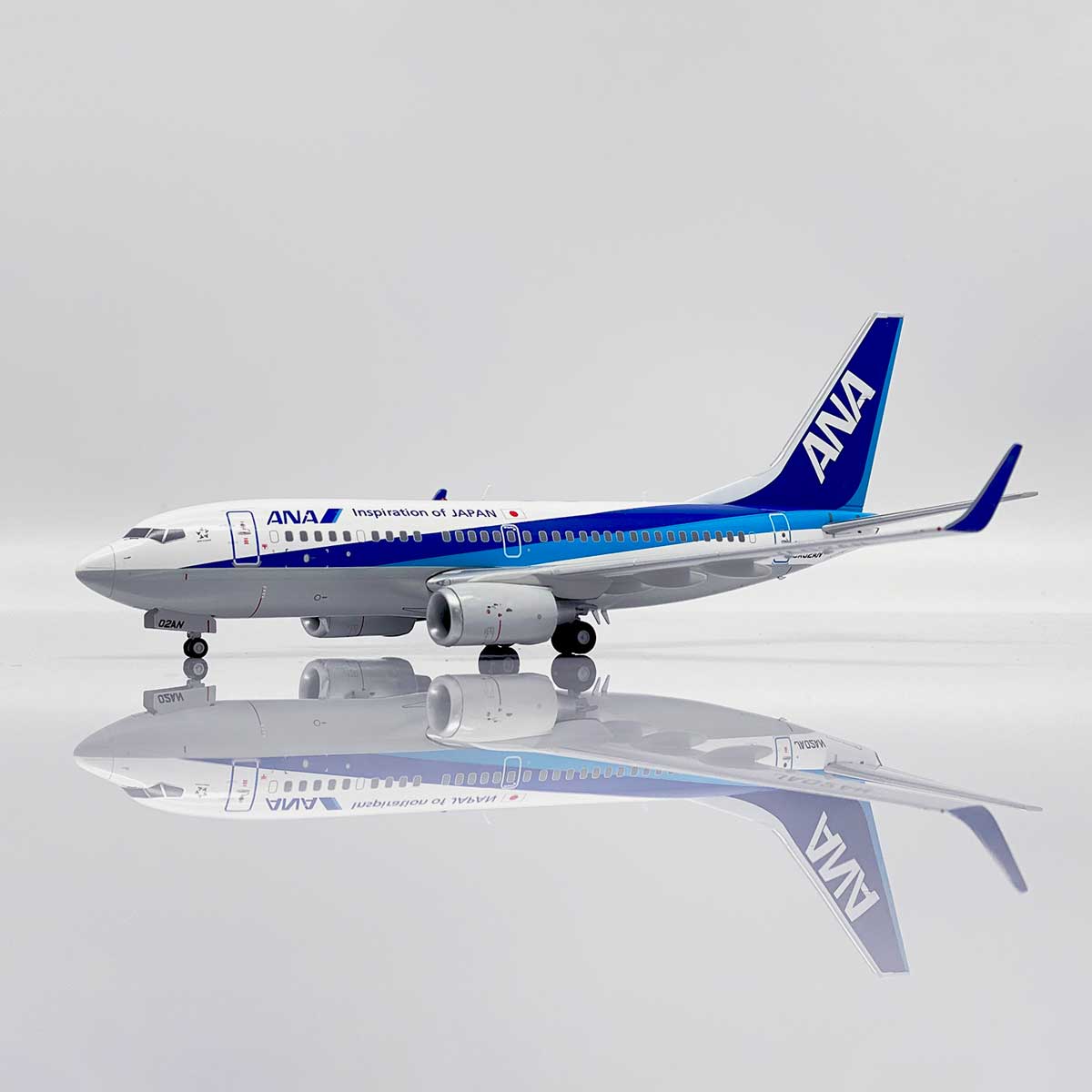 ANA Boeing 737 JA02AN Edition 1:200 Set kaufen – Aviationtag